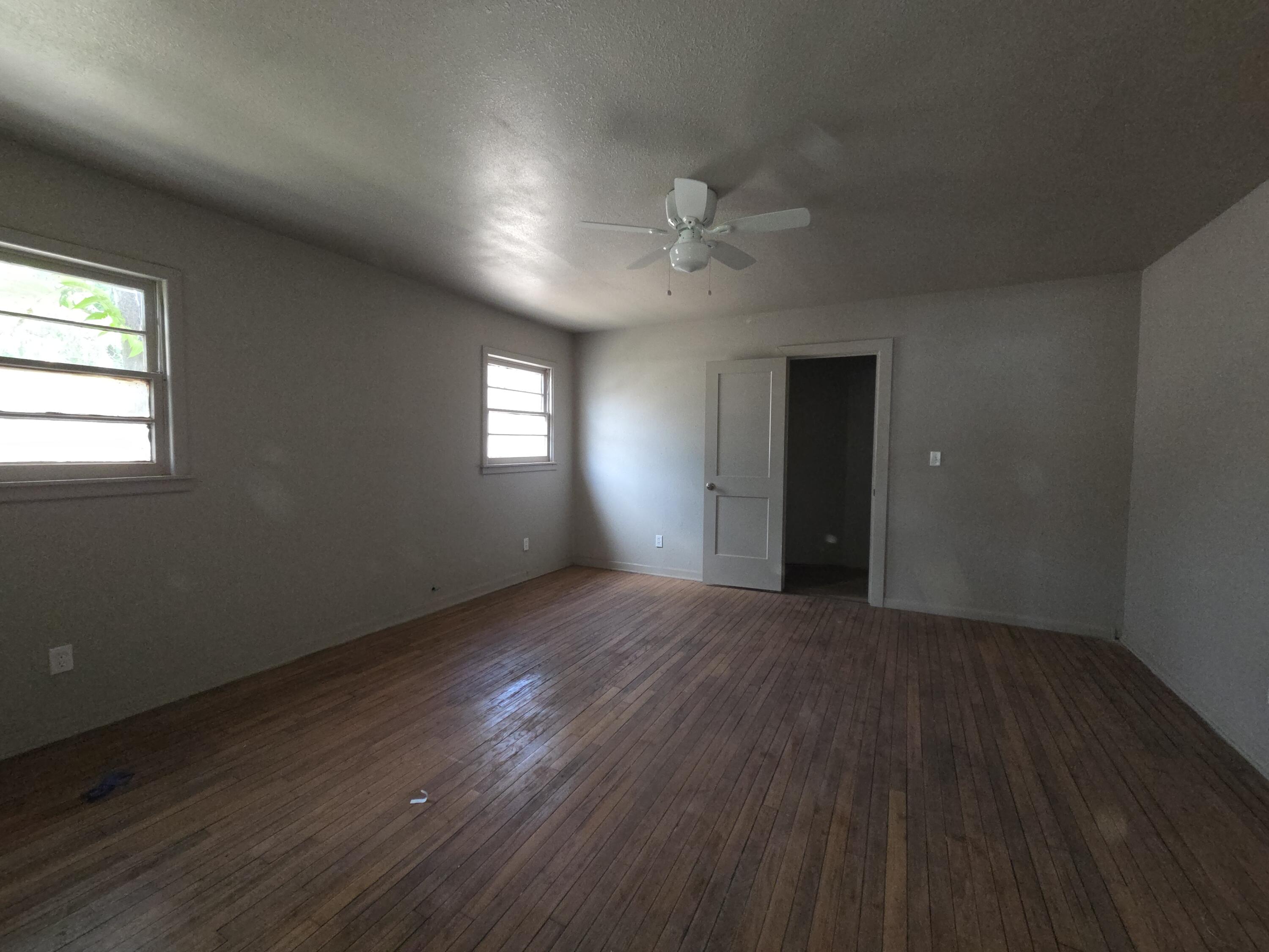 614 39th Street Lubbock, TX 79404 - Photo 2 of 11 20250829_120401 (1)