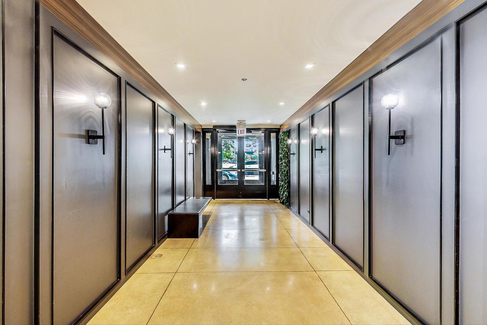 1400 West Monroe Street, Unit 4F Chicago, IL 60607 - Photo 3 of 29