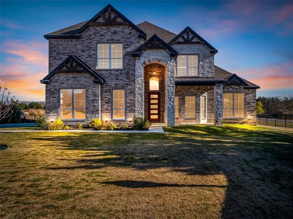 $590,000 | 2900 Terrytown Drive, Ennis, TX 75119
