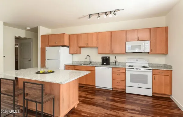 $1,698 | 7750 West Encanto Boulevard, Unit 3, Phoenix, AZ 85035