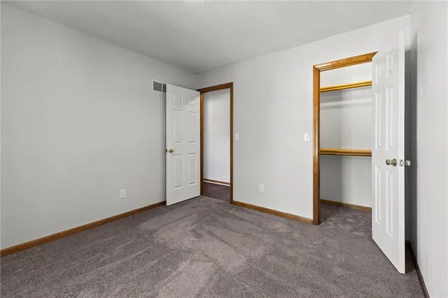 $344,900 | 2504 Northeast Dale Hunter Place, Lee's Summit, MO 64086