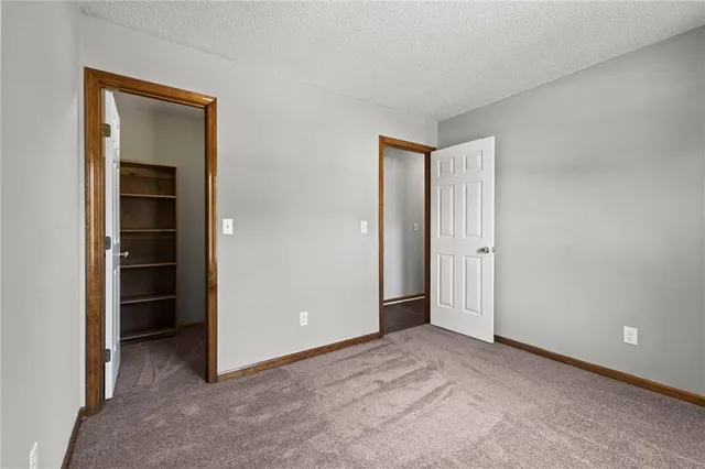 $344,900 | 2504 Northeast Dale Hunter Place, Lee's Summit, MO 64086