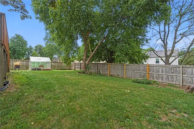 $344,900 | 2504 Northeast Dale Hunter Place, Lee's Summit, MO 64086