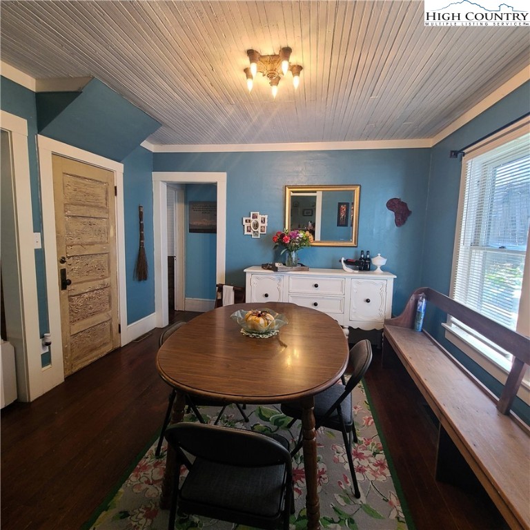 585 George's Gap Road Vilas, NC 28692 - Photo 16 of 50 Gallery Image 16
