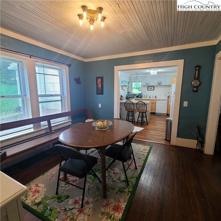 585 George's Gap Road Vilas, NC 28692 - Photo 17 of 50 Gallery Image 17