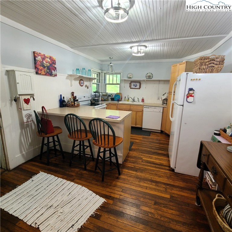 585 George's Gap Road Vilas, NC 28692 - Photo 19 of 50 Gallery Image 19