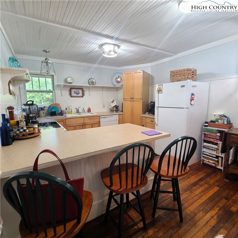 585 George's Gap Road Vilas, NC 28692 - Photo 20 of 50 Gallery Image 20