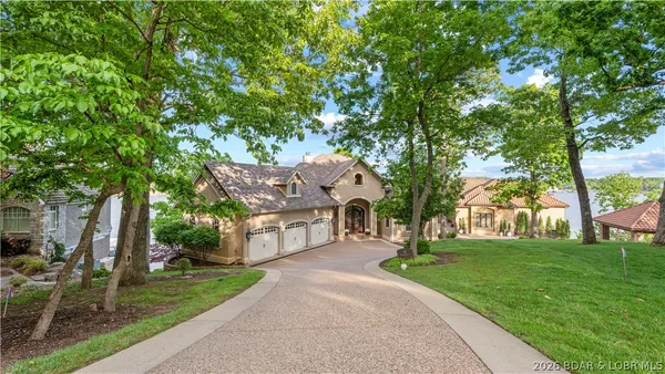 $2,499,000 | 50 Brookhaven Court, Sunrise Beach, MO 65079