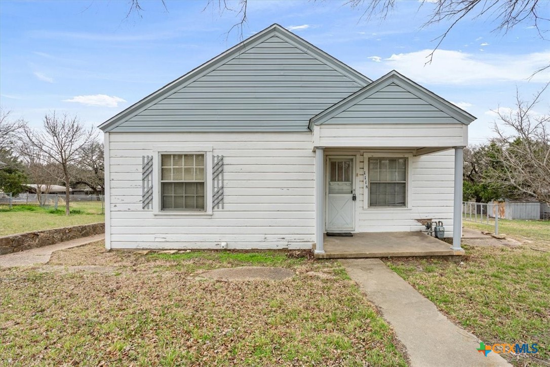 1118 West Main Street Gatesville, TX 76528 - Photo 1 of 32