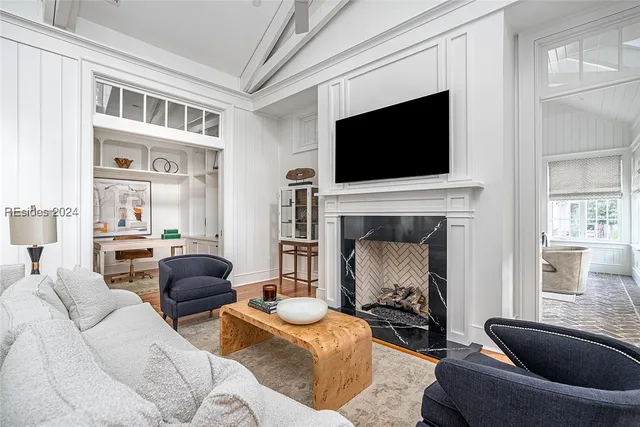 $4,495,000 | 130 August Lane, Bluffton, SC 29910