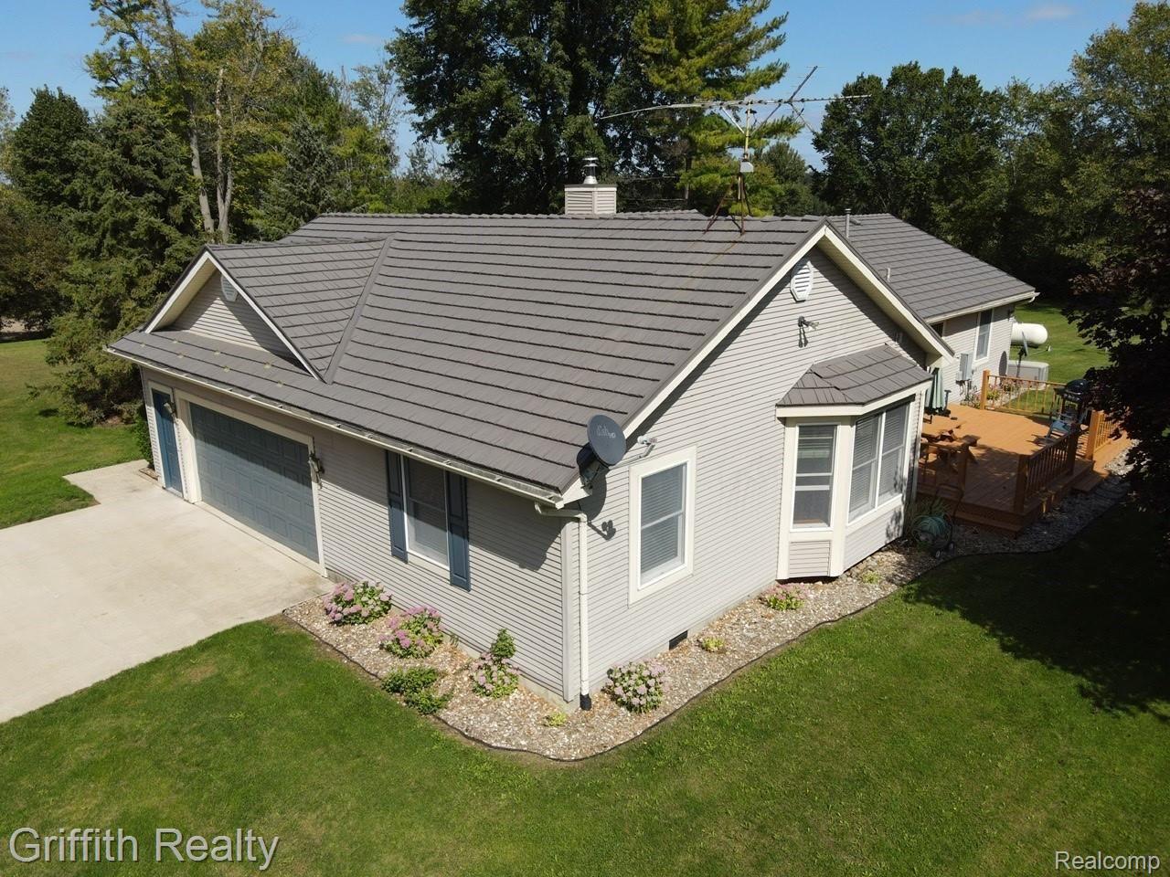 7325 Munsell Road Howell, MI 48843 - Photo 8 of 70 8F70F4F5-9A0E-4D8B-814E-DF67431512D7.jpeg