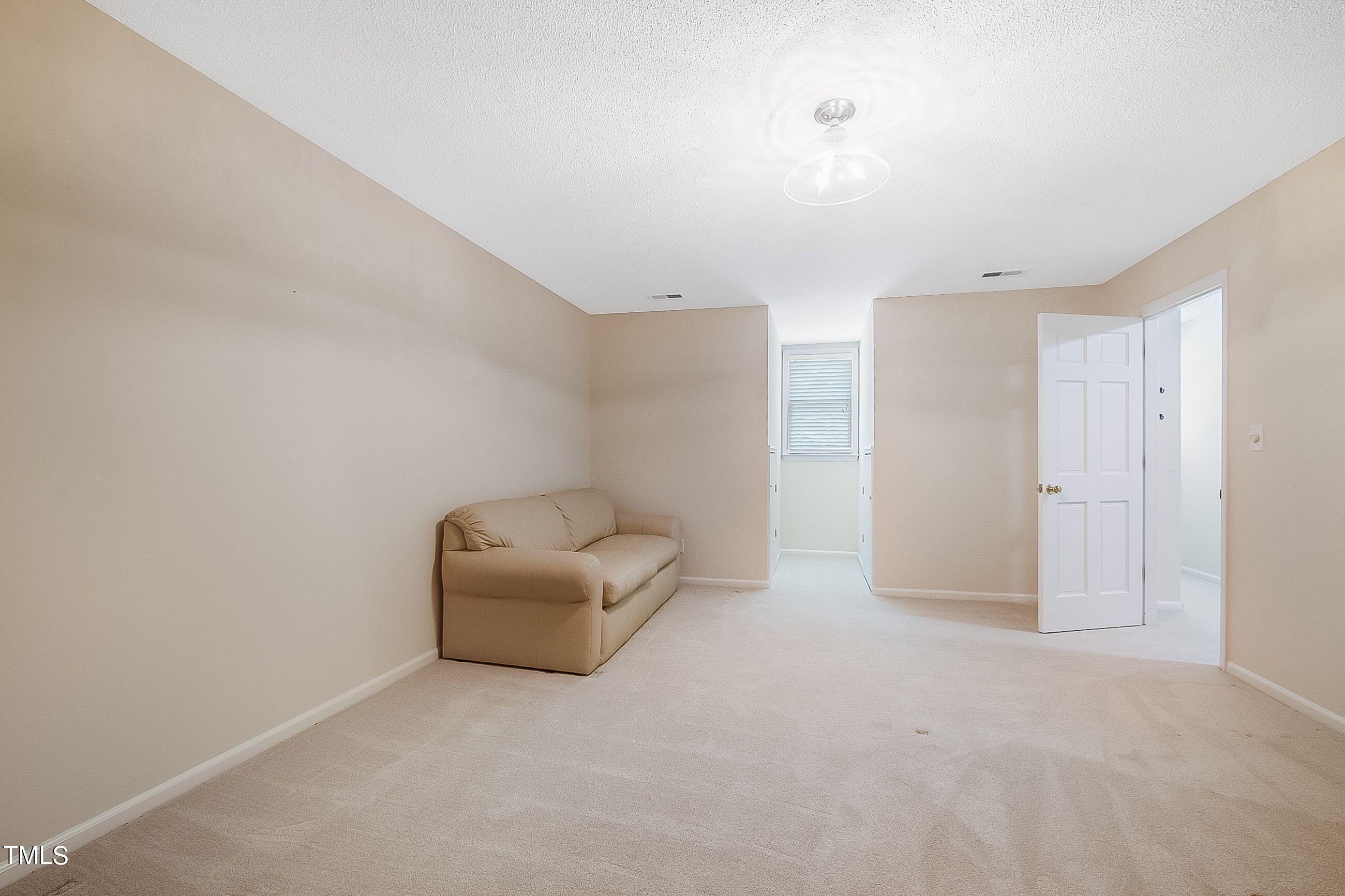 7653 Trowbridge Court Raleigh, NC 27613 - Photo 11 of 32 tr26