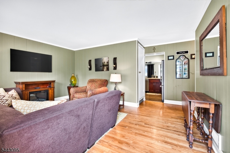 448 Warfield Road North Plainfield, NJ 07060 - Photo 7 of 26