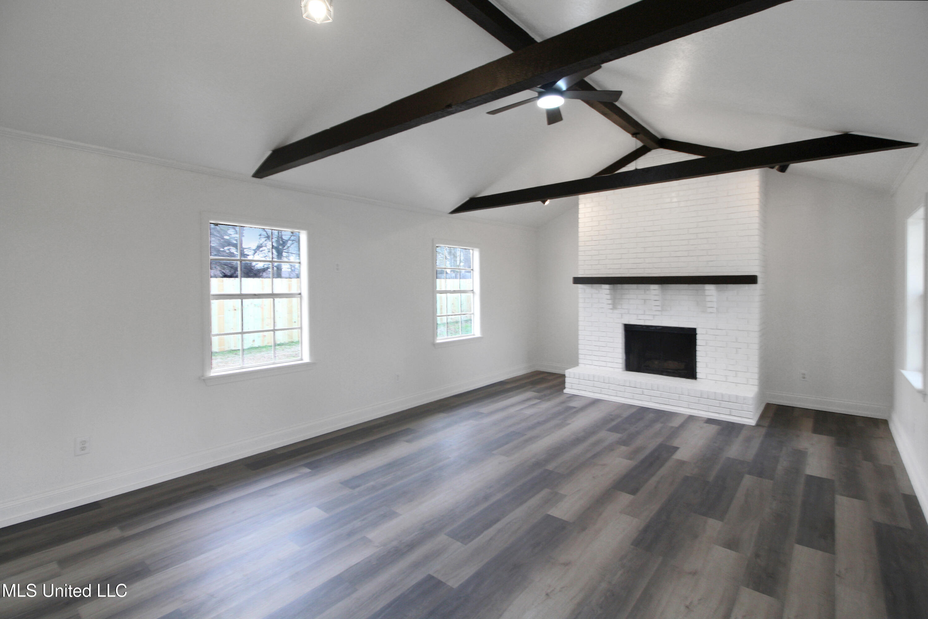 319 Eastwood Avenue Ridgeland, MS 39157 - Photo 3 of 14 IMG_9691