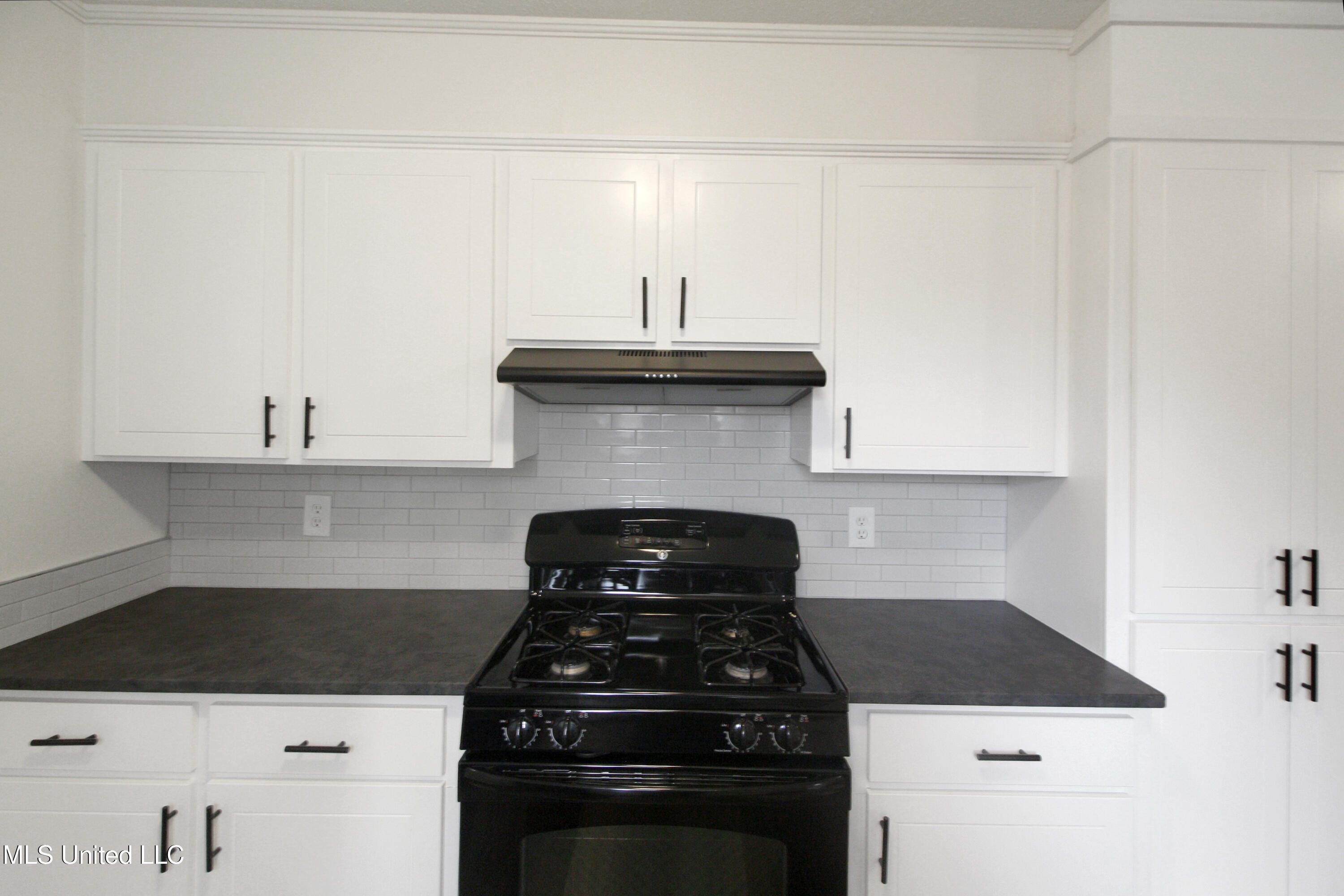 319 Eastwood Avenue Ridgeland, MS 39157 - Photo 5 of 14 IMG_9703