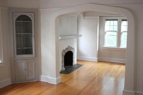 $1,400 | 1614 East Newton Avenue, Shorewood, WI 53211