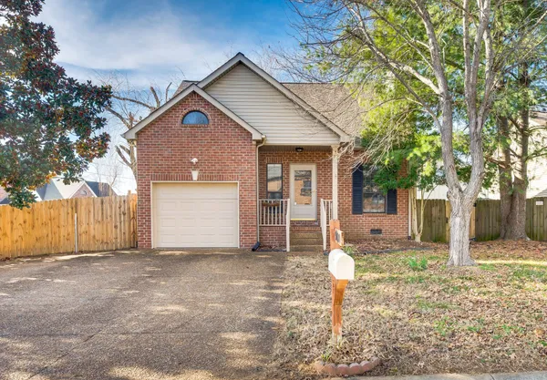 $439,900 | 900 Dove Ridge Circle, Nashville, TN 37221