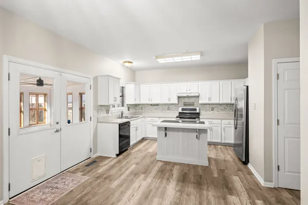 $439,900 | 900 Dove Ridge Circle, Nashville, TN 37221