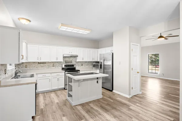 $439,900 | 900 Dove Ridge Circle, Nashville, TN 37221