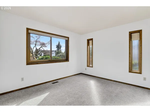 $989,000 | 14067 Southeast Eklund Avenue, Boring, OR 97009