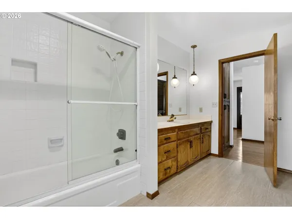 $989,000 | 14067 Southeast Eklund Avenue, Boring, OR 97009