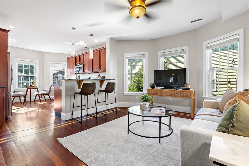 77 Adams Street, Unit 2 Medford, MA 02155 - Photo 5 of 33