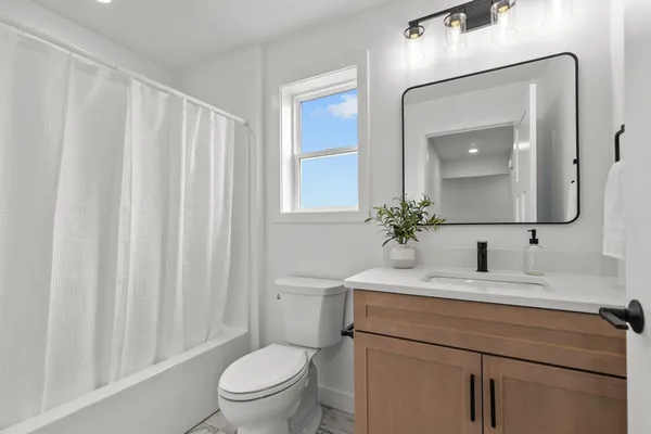 $455,900 | W5621 Tonys Way, Appleton, WI 54915