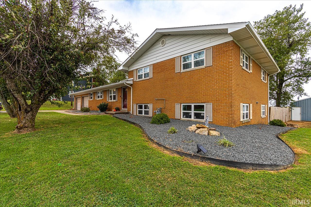 2399 Libbert Road Newburgh, IN 47630 - Photo 3 of 23 Gallery Image 3