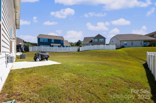 $550,000 | 15234 Red Canoe Way, Charlotte, NC 28278