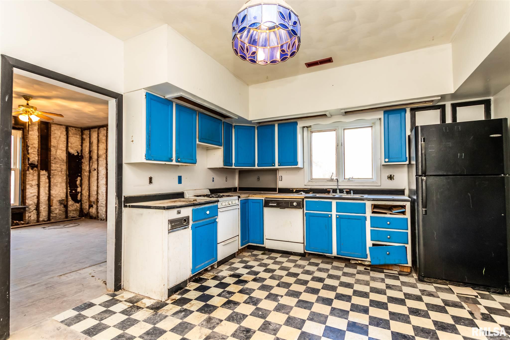 1200 North Sheridan Road Peoria, IL 61606 - Photo 13 of 24 Gallery Image 13