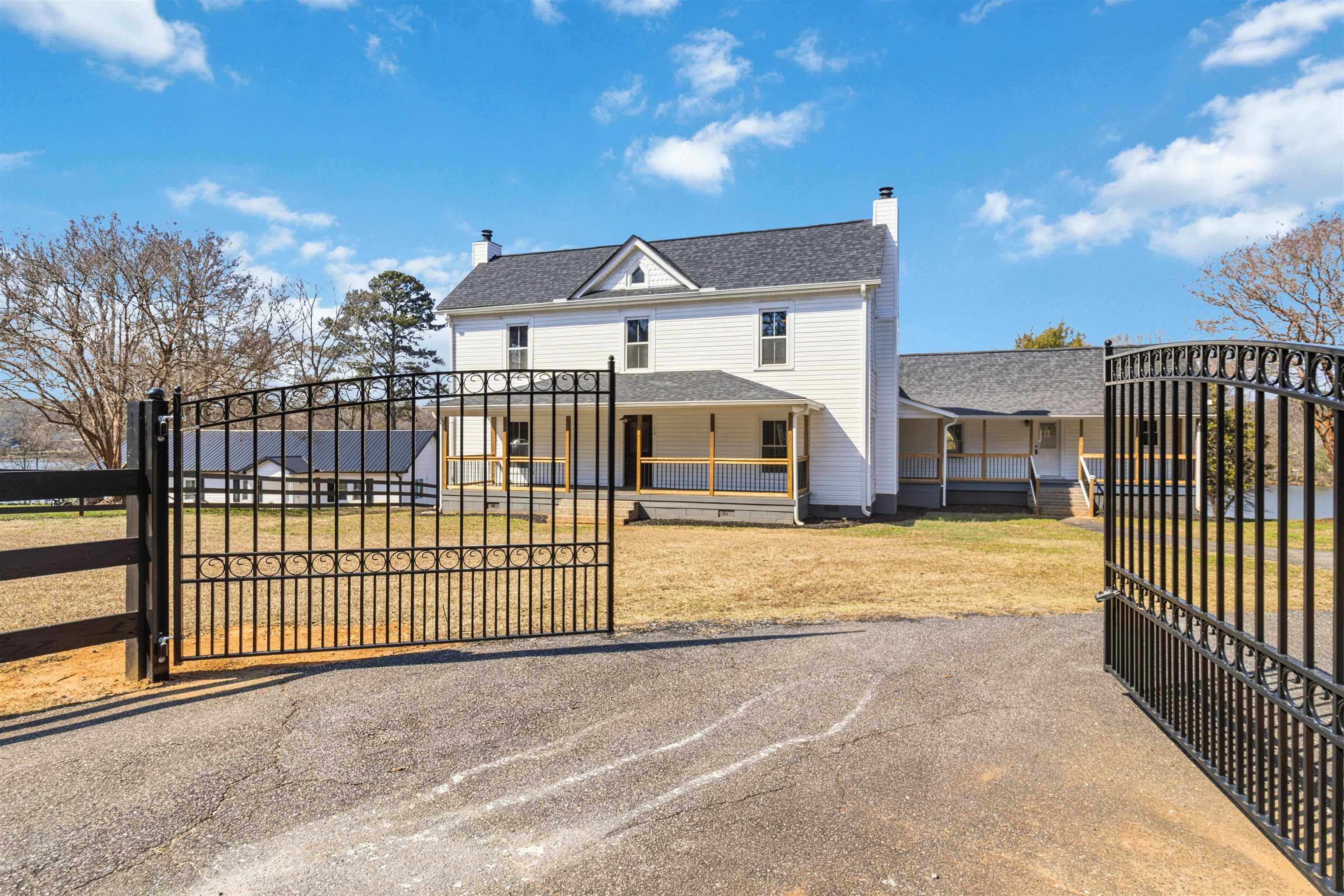 410 Berry Shoals Road Duncan, SC 29334 - Photo 4 of 21