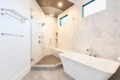 $1,750,000 | 8546 Glencrest Lane, Dallas, TX 75209
