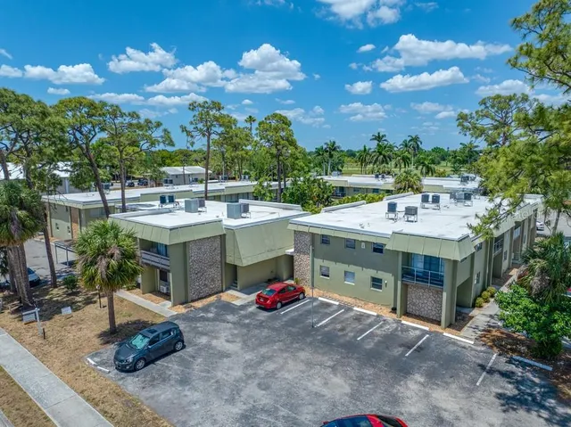 a view of a house with entertaining space