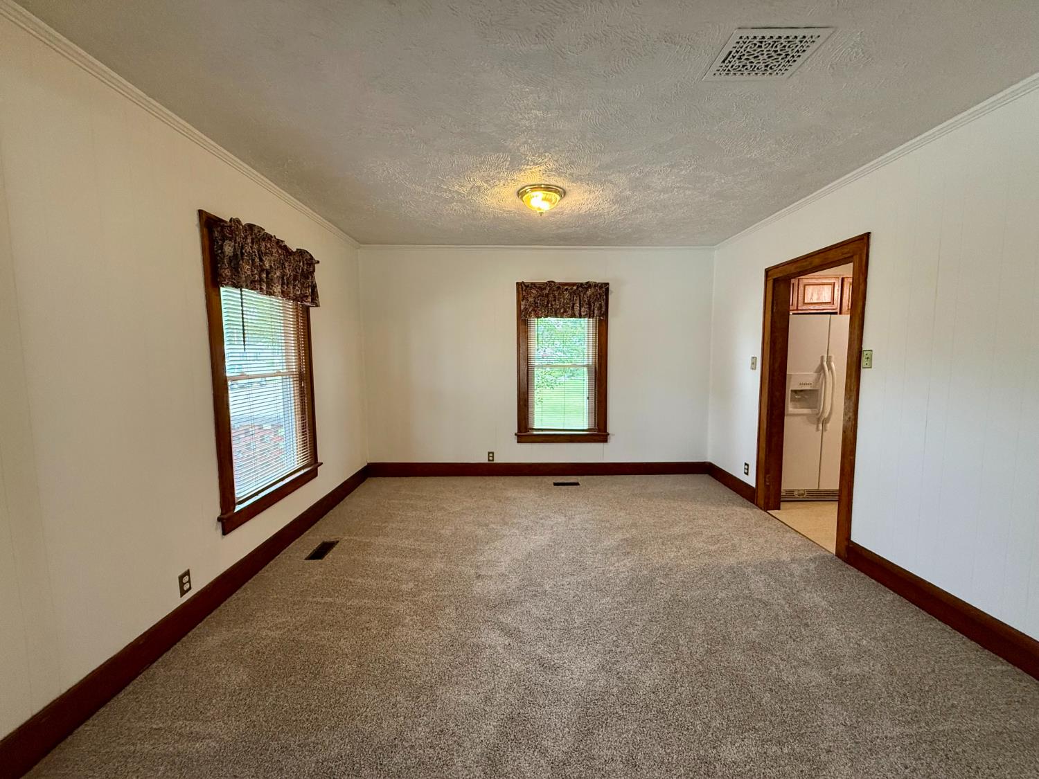 608 Myrtle Place Batesville, IN 47006 - Photo 3 of 19 Gallery Image 3