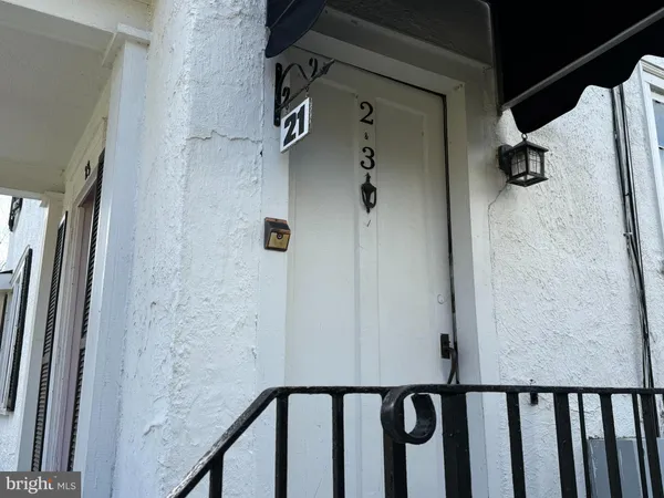 $1,500 | 21 South Stewart Street, Unit 2, Winchester, VA 22601