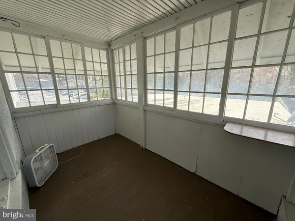 $1,500 | 21 South Stewart Street, Unit 2, Winchester, VA 22601