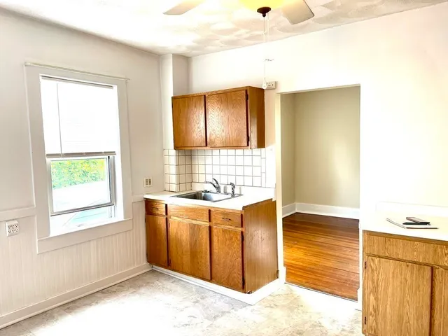 $1,900 | 5 Adams Street, Unit 1, Salem, MA 01970