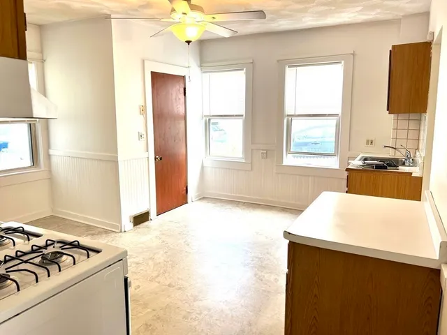 $1,900 | 5 Adams Street, Unit 1, Salem, MA 01970