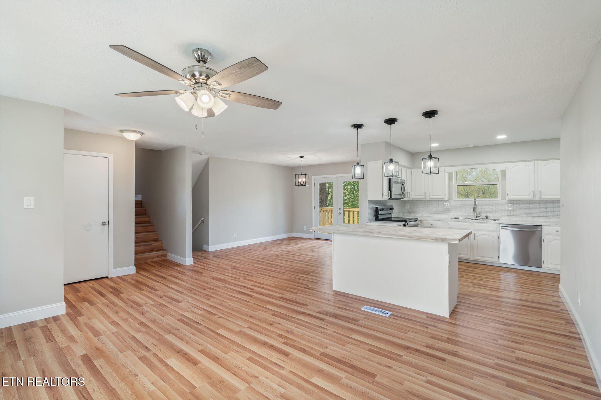 1305 Chipwood Road Knoxville, TN 37932 - Photo 12 of 42 11-web-or-mls-1305 Chipwood Circle-12