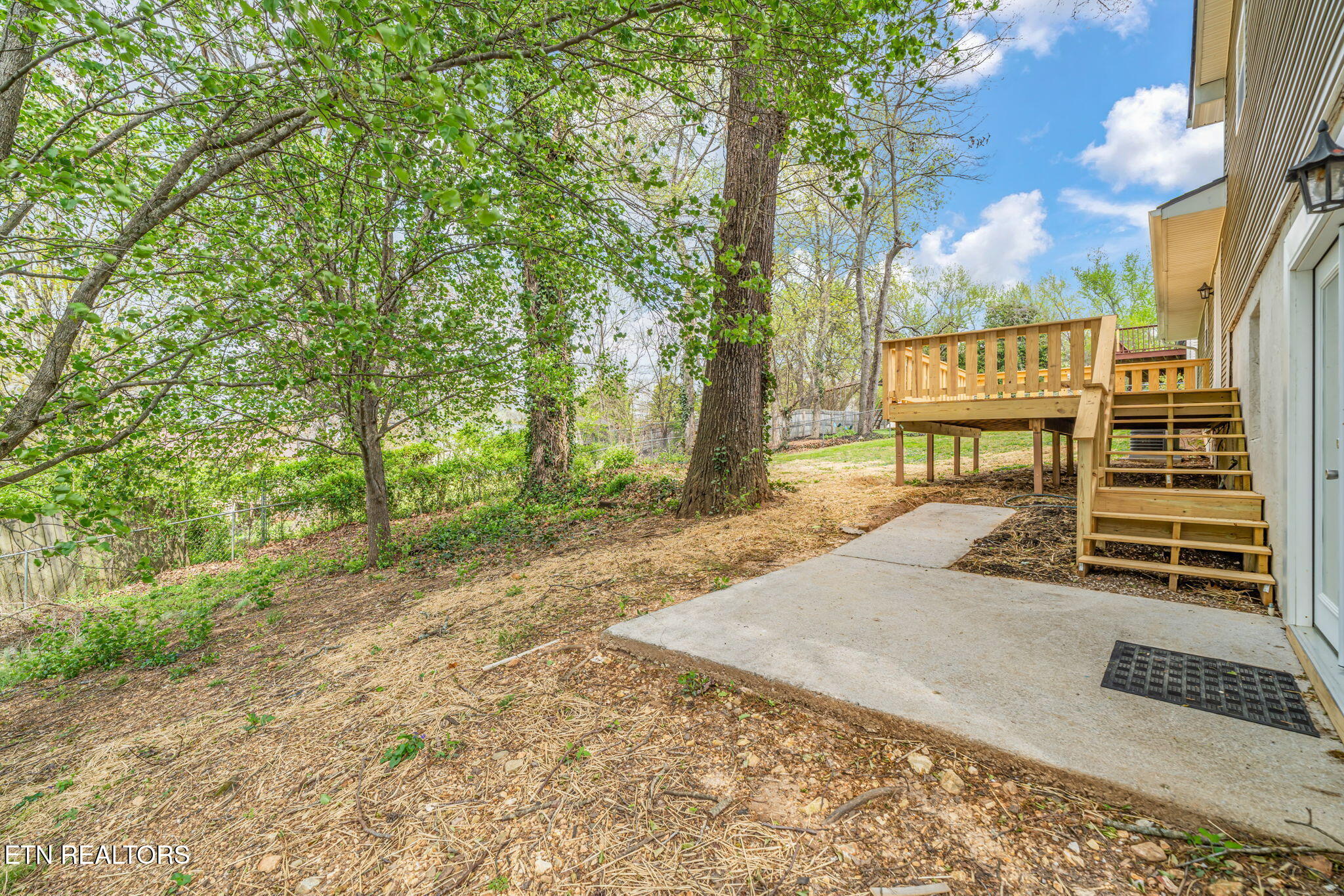 1305 Chipwood Road Knoxville, TN 37932 - Photo 38 of 42 36-web-or-mls-1305 Chipwood Circle-37