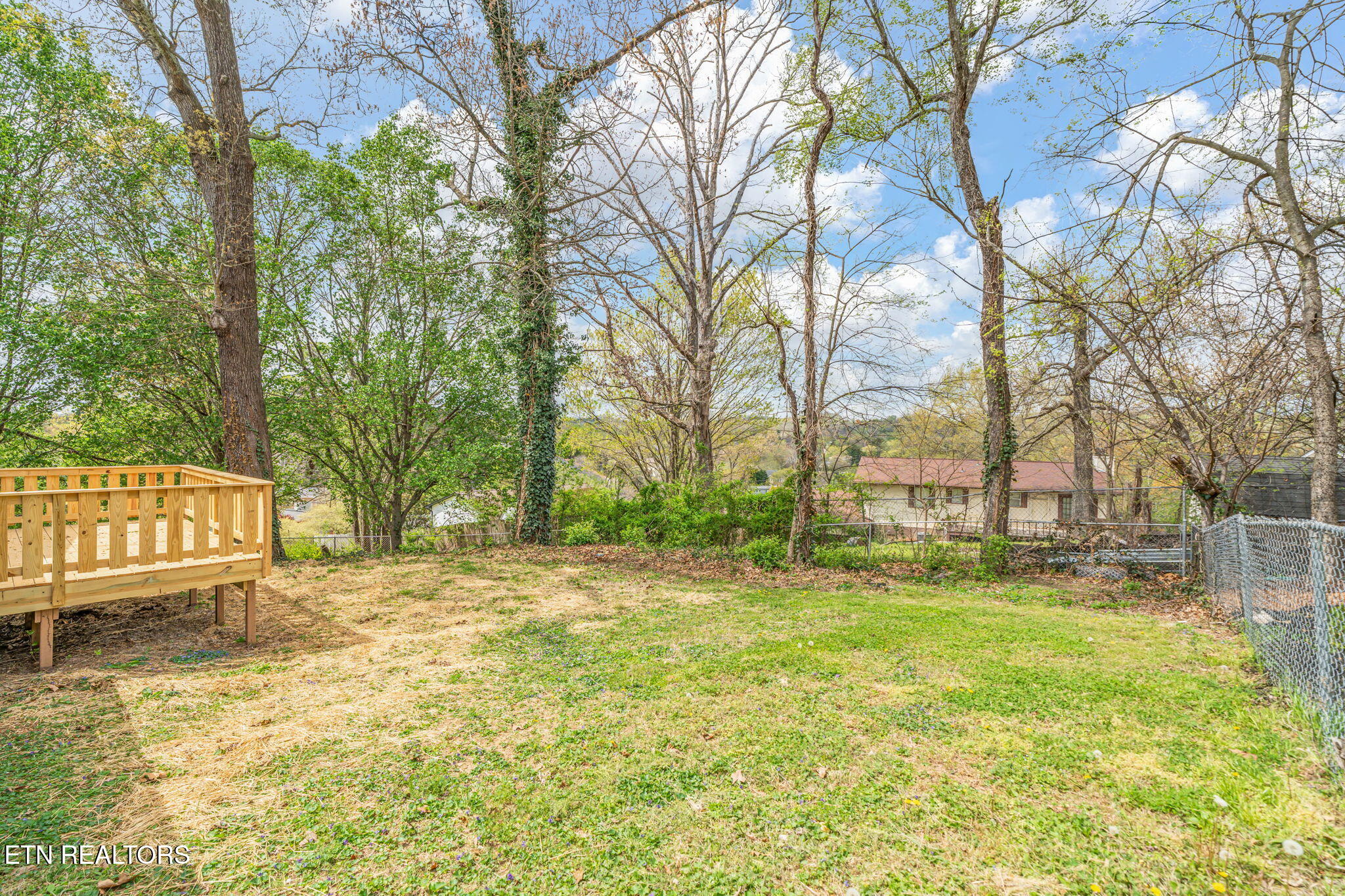 1305 Chipwood Road Knoxville, TN 37932 - Photo 41 of 42 39-web-or-mls-1305 Chipwood Circle-40