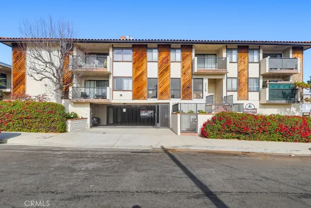 $389,000 | 1715 259th Street, Unit 18, Lomita, CA 90717