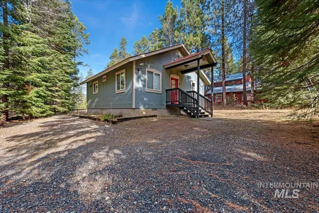 $1,290,000 | 388 Charley Lane, Donnelly, ID 83615