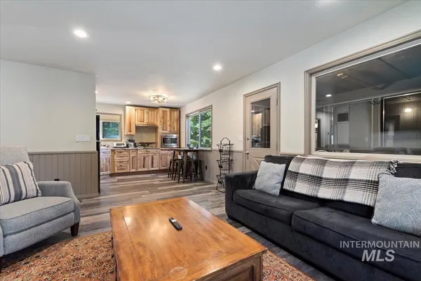 $1,290,000 | 388 Charley Lane, Donnelly, ID 83615