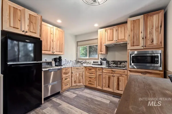$1,290,000 | 388 Charley Lane, Donnelly, ID 83615