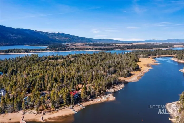 $1,290,000 | 388 Charley Lane, Donnelly, ID 83615