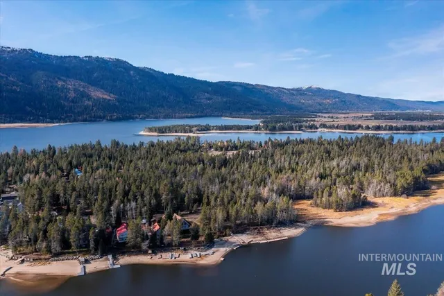 $1,290,000 | 388 Charley Lane, Donnelly, ID 83615