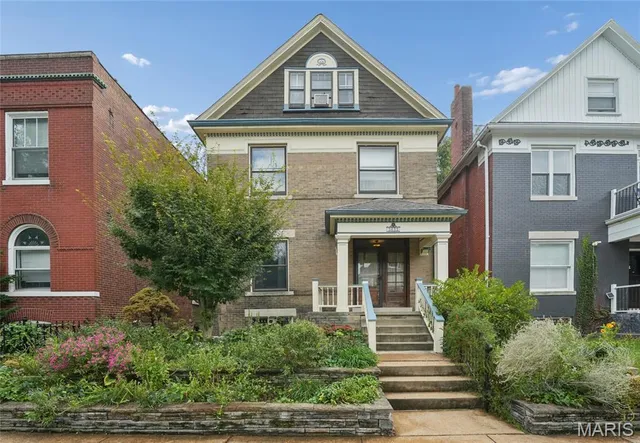 $425,000 | 3632 Hartford Street, St. Louis, MO 63116