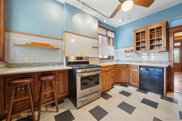 $425,000 | 3632 Hartford Street, St. Louis, MO 63116