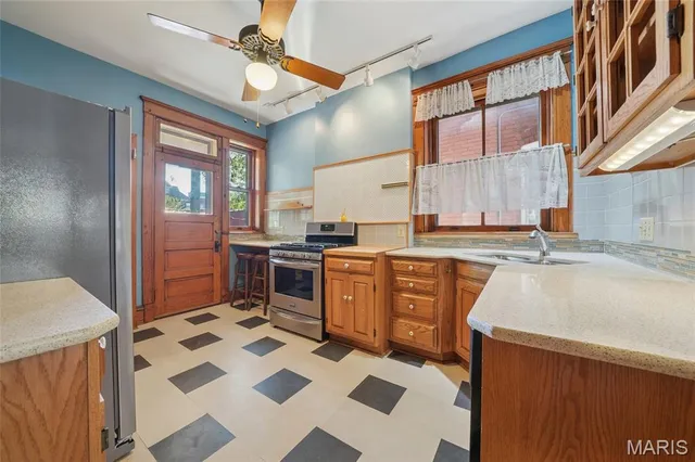 $425,000 | 3632 Hartford Street, St. Louis, MO 63116